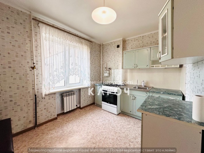 Продаж 4к квартири в ЦЕНТРІ, площа Б.Хмельницького, 6/9 поверх! - фото 1