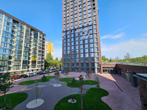 Продам 1к. в ЖК "MARSHALL" одному з кращих на ЖМ Перемога. Днепр