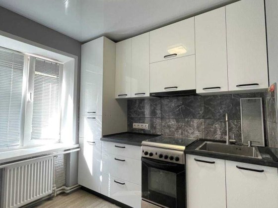 Продаж 1кімн кв-ри, з меблями та технікою, Новомиколаївка Кропивницький