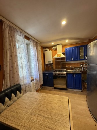 Продам 4-кімнатну квартиру з окремими кімнатами, вул. Полтавська - фото 1