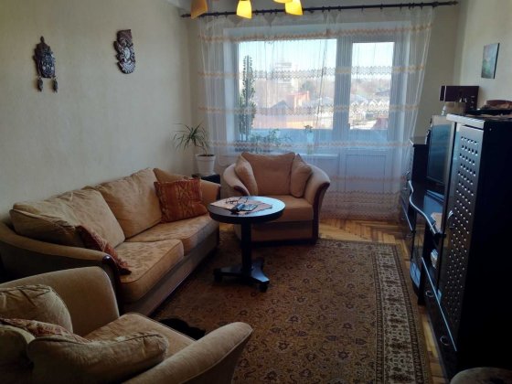 Продам власну 3-х кімнатну видову квартиру на набережній