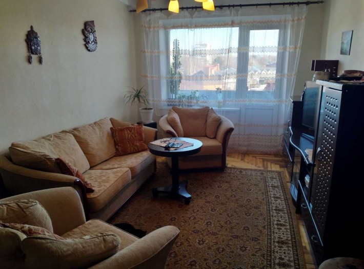 Продам власну 3-х кімнатну видову квартиру на набережній - фото 1