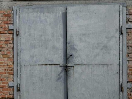 Нежитлове приміщення, гараж, площею 21,2 кв.м, Київська обл. Рокитное