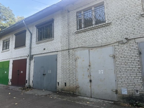 Гараж  три  поверхи Рудное