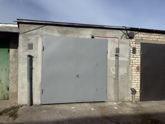 Продам гараж в районі околиці! Вараш