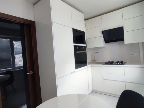 Продам 3х комнатную квартиру с качественым ремонтом Северный Николаев