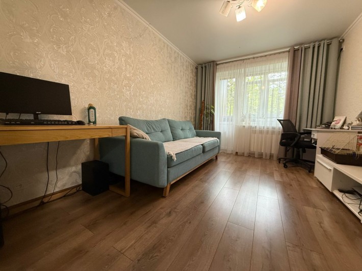 Продаю 3-х комнатную квартиру на Центральном проспекте. - фото 1