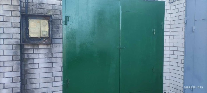 Здається гаражний бокс 100м2 на лівому березі Камянське ціна договірна - фото 1