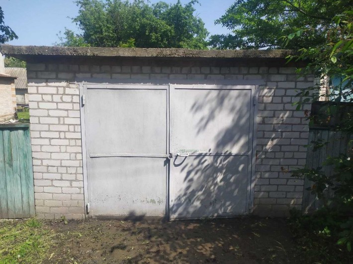 Задається гараж на ревівці. - фото 1