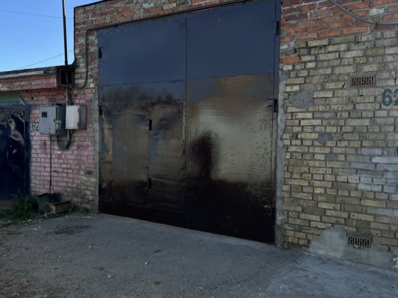 Оренда просторого високаго гаражу  з ямой і підвалом 11 лінія Ирпень