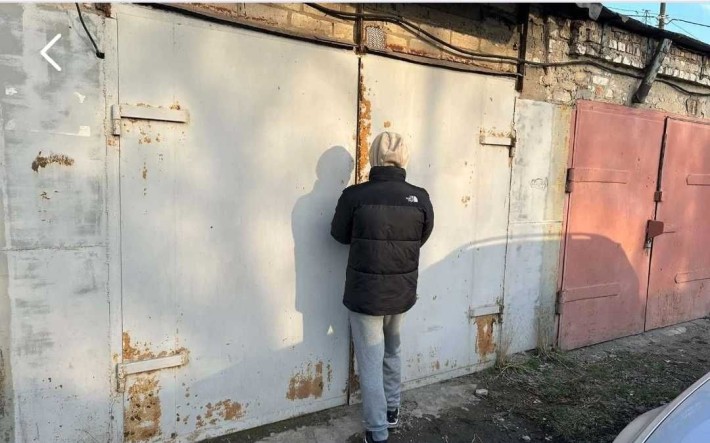 Не звоним, а пишем! Сдам небольшой гараж без ямы - фото 1