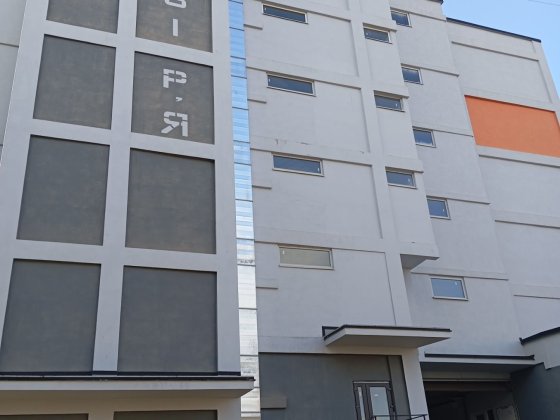 Оренда гаража у багаторівневому паркінгу з охороною і відеонагляд Черновцы