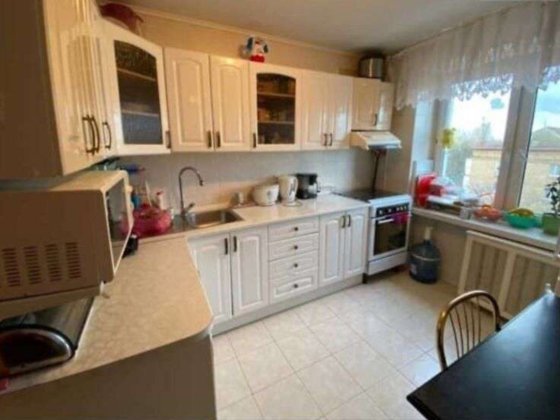 Продаж 4-к квартиры вул. Салютна 4а Шевченківський район