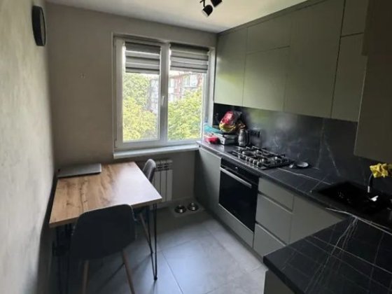 2 кімнатна з капітальним ремонтом Житомир