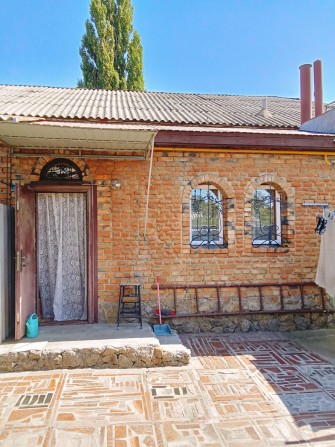 Дом-квартира район Кущевка по Крымской - фото 1