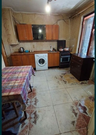 Продаю 2ком.квартиру в Центре,с гаражом - фото 1