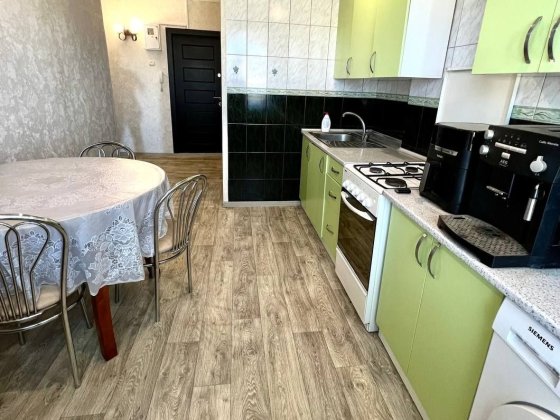 Продам 3 комнатную квартиру на Березинке. Караван. Днепр