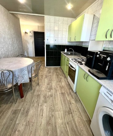 Продам 3 комнатную квартиру на Березинке. Караван. - фото 1