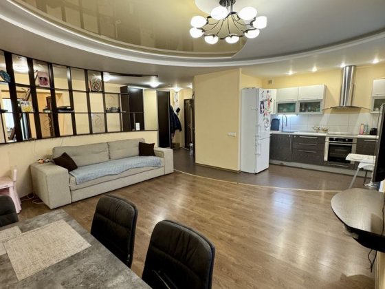 Продам 4к ул Рабочая Созидатель 2008 г. Днепр