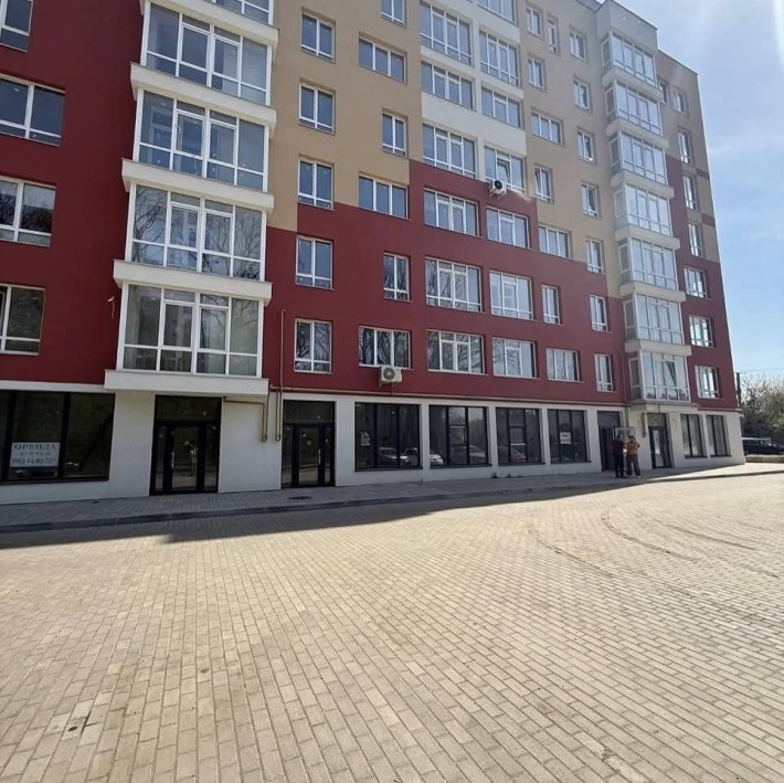 Продаж 2-кім кв в заданому будинку на першрму поверсі ! - фото 1