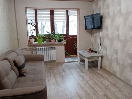 Продається 2-кімнатна квартира з ремонтом, меблями і технікою, Польова Житомир