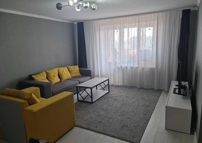 Простора квартира з ремонтом - фото 1