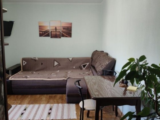 Продається 2х кімнатна квартира в гуртожитку Центр Житомир