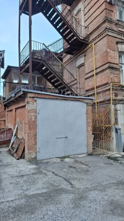 Сдам гараж в самом центре Днепра на ул.Гоголя 2300 - фото 1