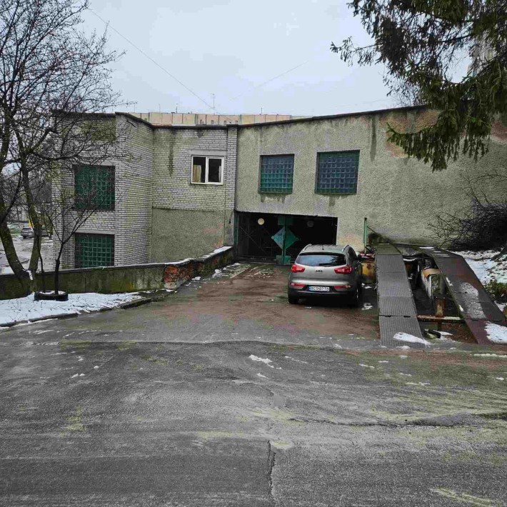 Гараж в оренду Львів вул. Шафарика в Гаражному товаристві "Батальний" - фото 1
