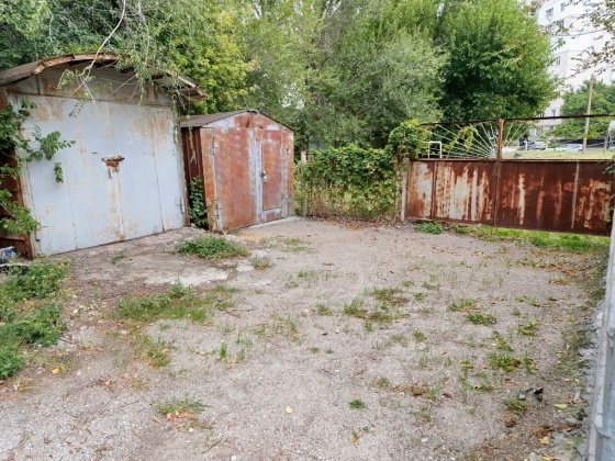 Здам в аренду, или Продам, металический гараж по ул. Уральские казармы Запорожье