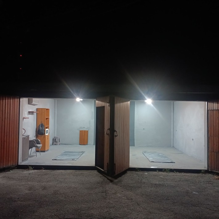 Гараж в аренду 88 кв.м Печерский район (метро Выдубичи 10 мин.) - фото 1