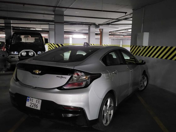 Здам паркінг з розеткою . Вул Каманіна. 44 перлина 4000гр Одеса