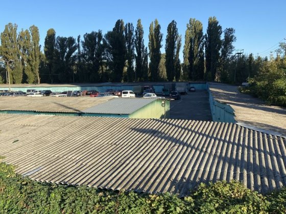 Здам в оренду паркомісце на Відрадному Киев