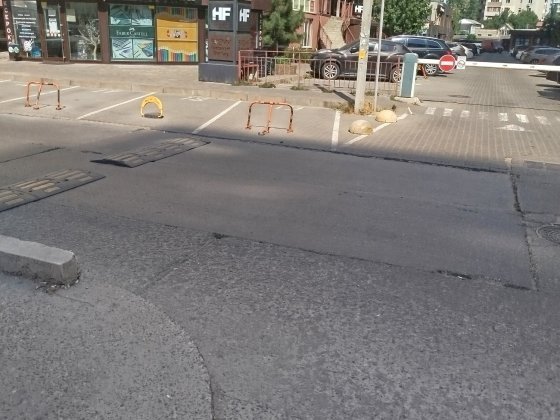 Парковочное место Радужный Одеса