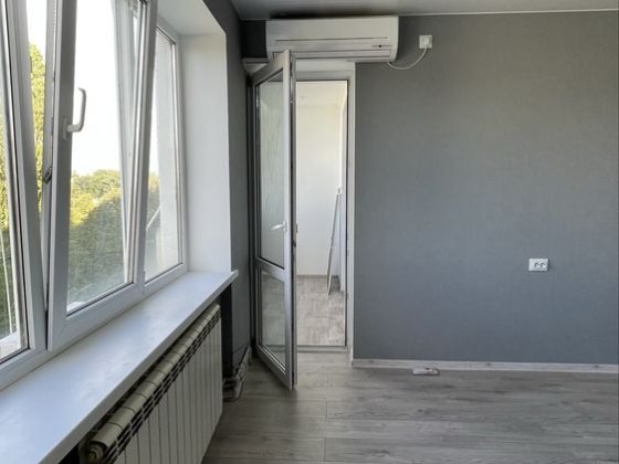 Продам двокімнатну квартиру в центрі. Кропивницкий