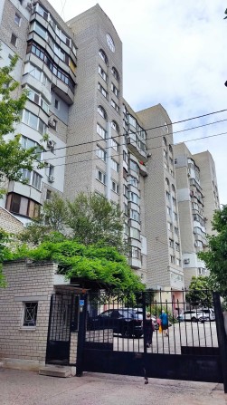 ВЛАСНИК продає 2 к.к - центр  (Декабристів 40), єВідновлення - фото 1