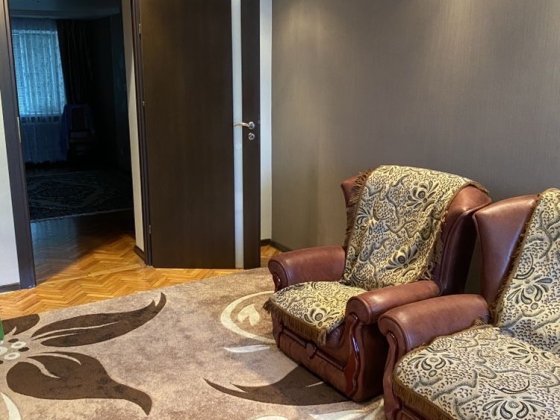 Продам 2-кімнатну на Адміральській Миколаїв