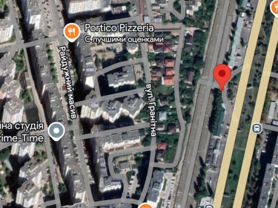 Сдам место на стоянке пр-т Небесной Сотни Одеса