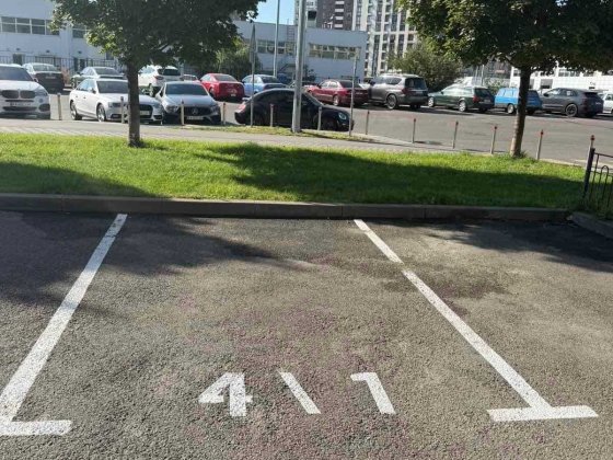 Без %! Оренда наземного паркомісця ЖК Рівер Стоун, Дніпровська наб. 14 Киев