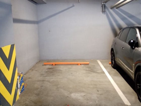 Оренда паркомісця  підземний паркінг 15м2 Леййпцизька 13а Печерськ Киев