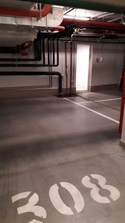 Сдам два паркоместа в подземном паркинге - фото 1