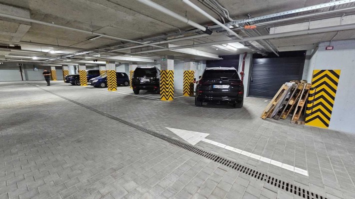 Оренда місця для авто в підземному паркінгу - фото 1