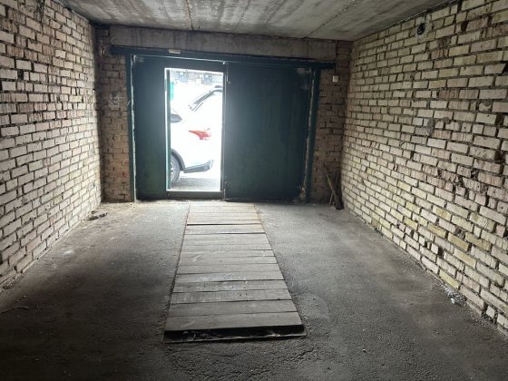 Продаж гаража кооператив новосілки,  10хв від метро теремки Новоселки