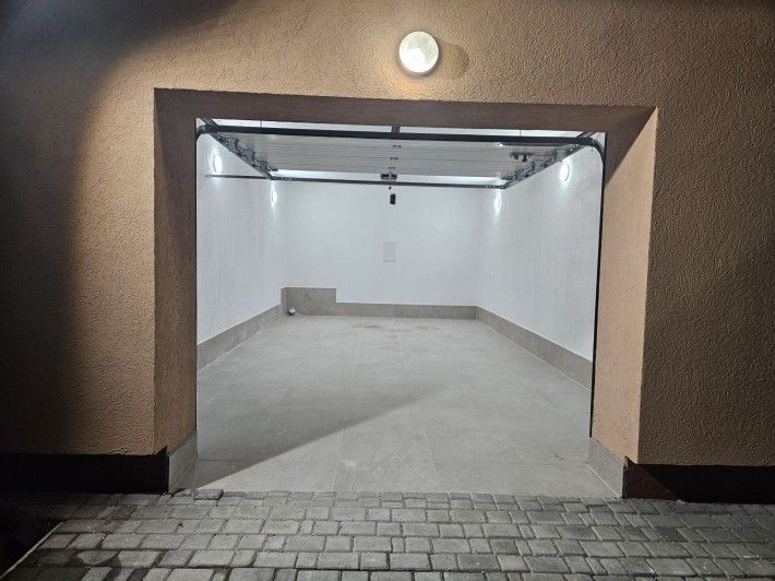 Здається в оренду гараж, площа 32кв, Львів - фото 1