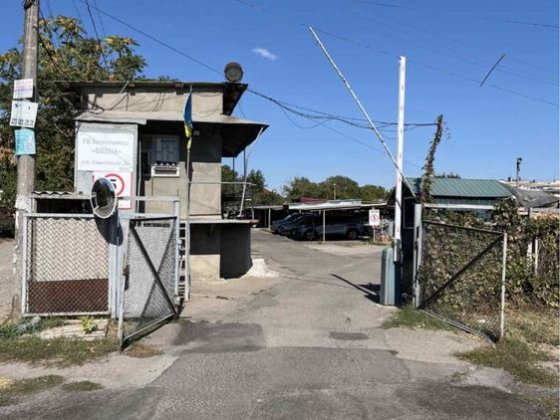 Место на крытой автостоянке Крижанівка