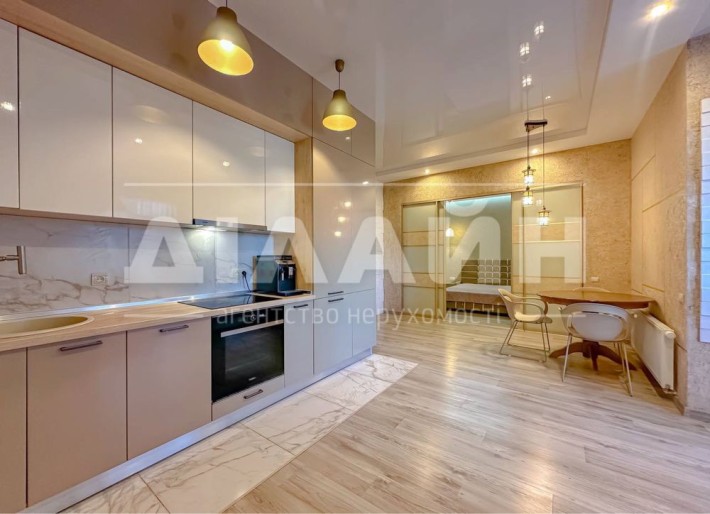 Краща пропозиція! 2кімн. квартира  у закритому комплексі. Центр міста! - фото 1