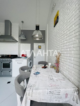 Центр Львова! Квартира 153 м2 з ремонтом! - фото 1