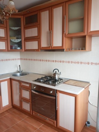 Продаю 2 кiмнатну квартиру з капитальним ремонтом - фото 1