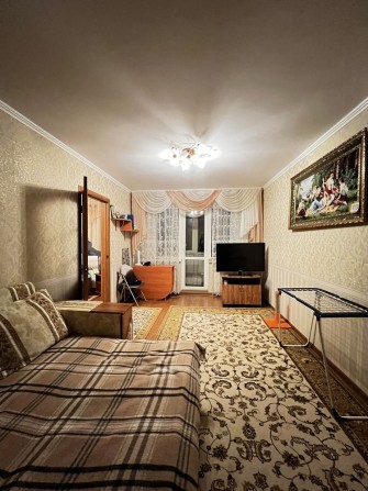 В Продаже 2 к к 8 Марта / Г. Петровой - фото 1