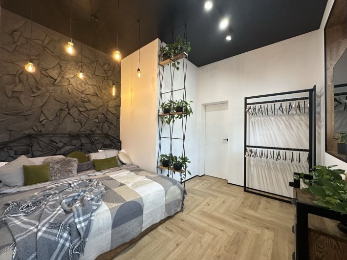 Продам 1 кімнатну квартиру в центрі - фото 1